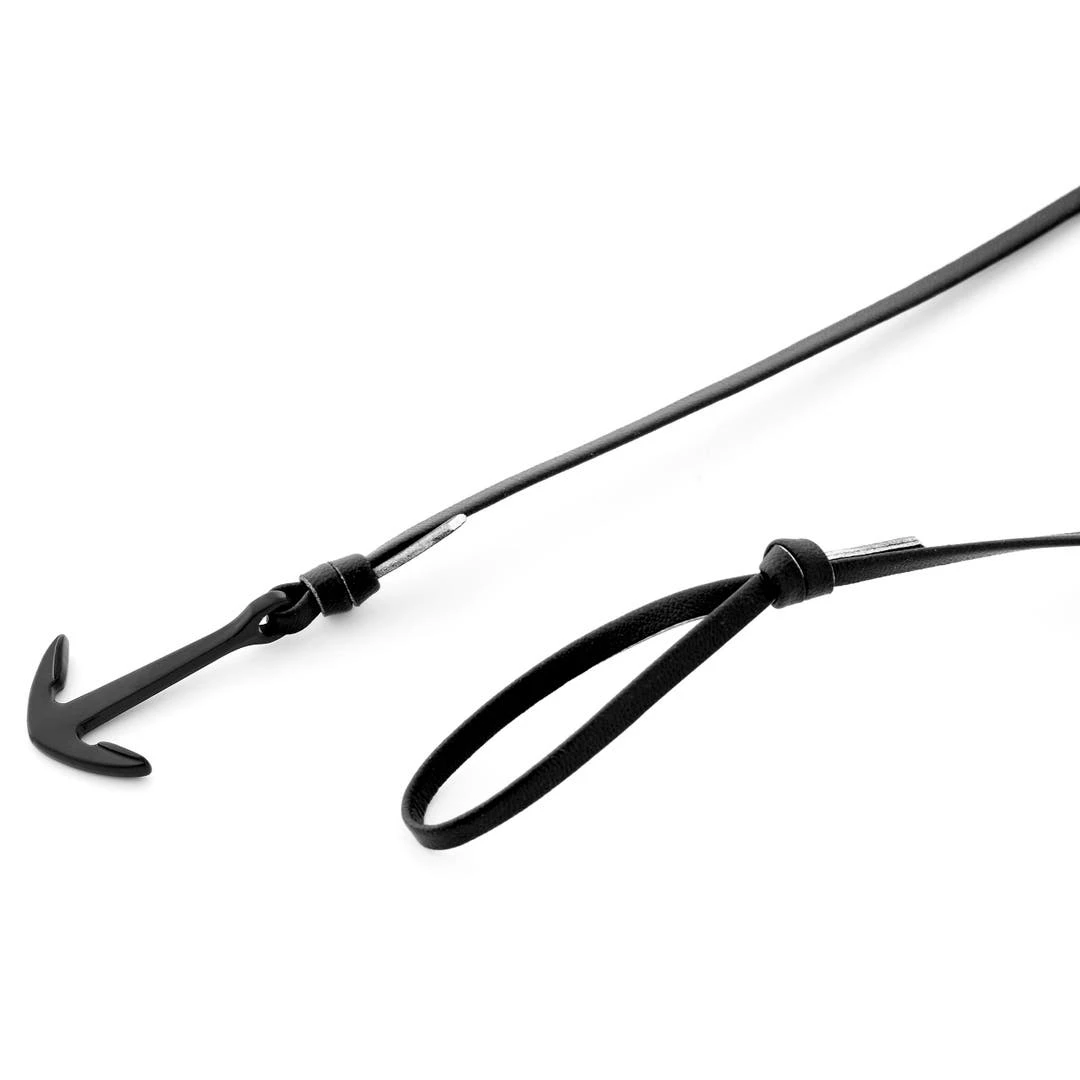 Tailor Toki Bracelet En Cuir Noir à Pendentif L'ancre Noire 4 Tailor Toki Bracelet En Cuir Noir à Pendentif L'ancre Noire – Image 2