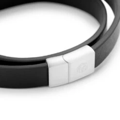 Lucleon Nomen | Bracelet En Cuir Noir Avec Plaque D'identité En Métal Argenté -Bagues Magasin 14 4imme 3