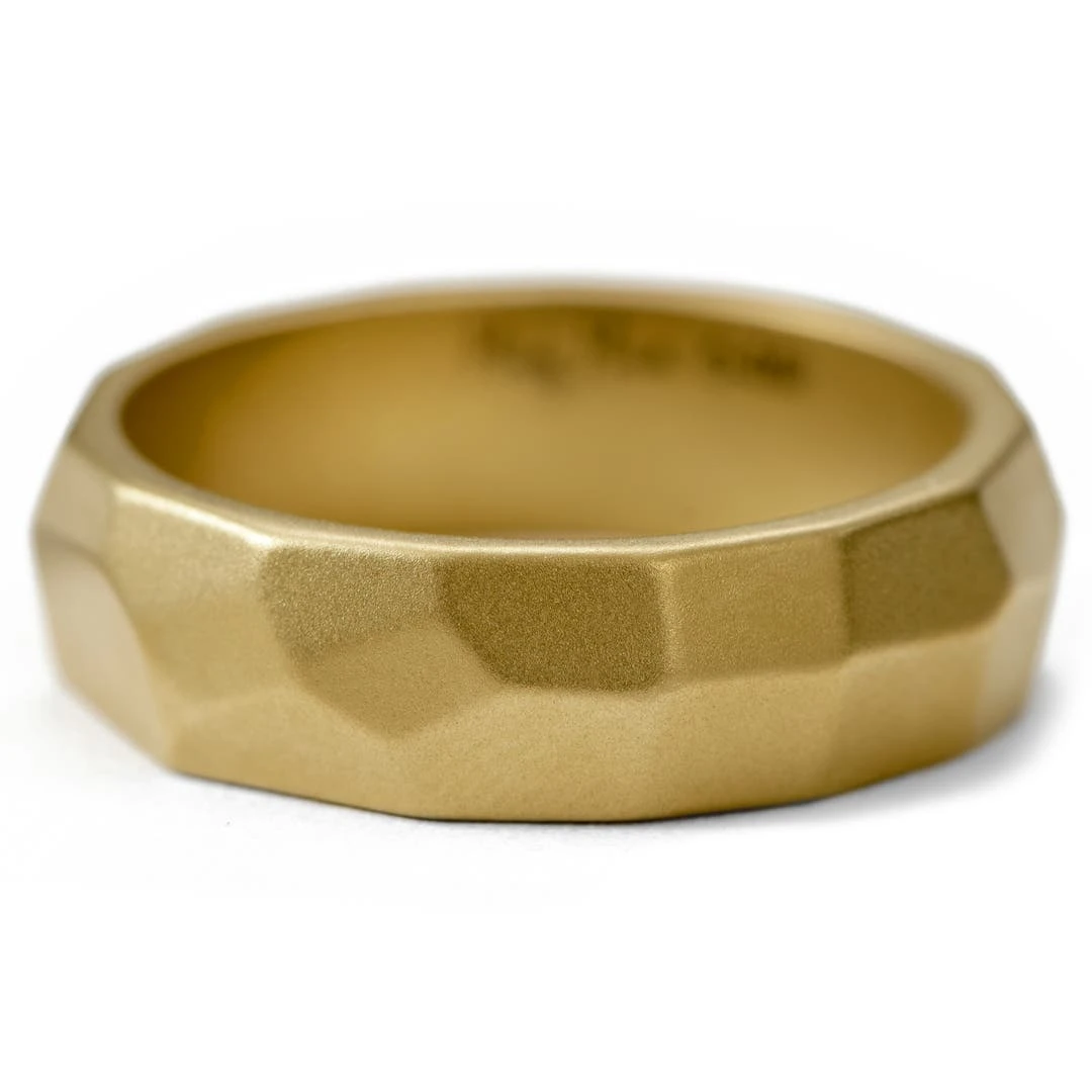 Moody Mason Anneau à Facettes En Acier Doré Jax 4 Moody Mason Anneau à Facettes En Acier Doré Jax – Image 2