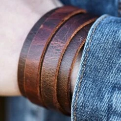 Collin Rowe Bracelet En Cuir Pour Homme -Bagues Magasin 24 men s leather bracelet cropped