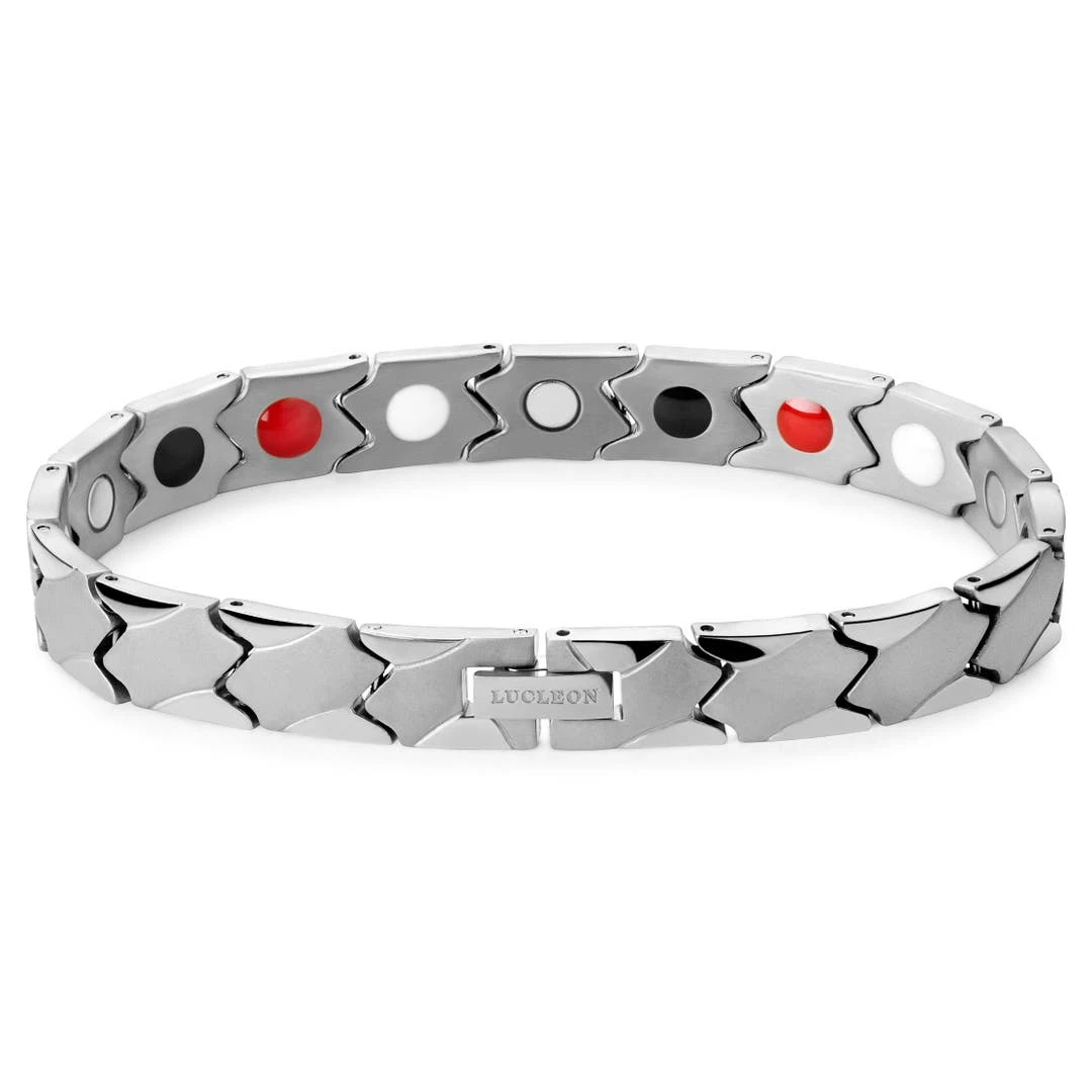 Lucleon Bracelet Magnétique Asymétrique En Titane Argenté 5 Lucleon Bracelet Magnétique Asymétrique En Titane Argenté – Image 3