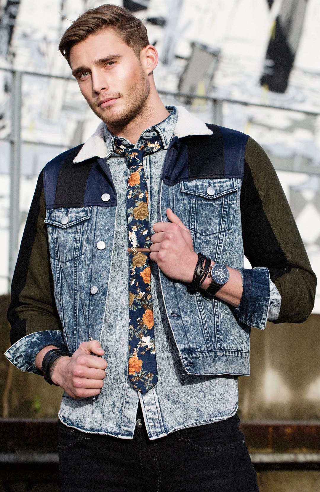 Collin Rowe Bracelet Large En Cuir Noir à 2 Bandes 7 Collin Rowe Bracelet Large En Cuir Noir à 2 Bandes – Image 5