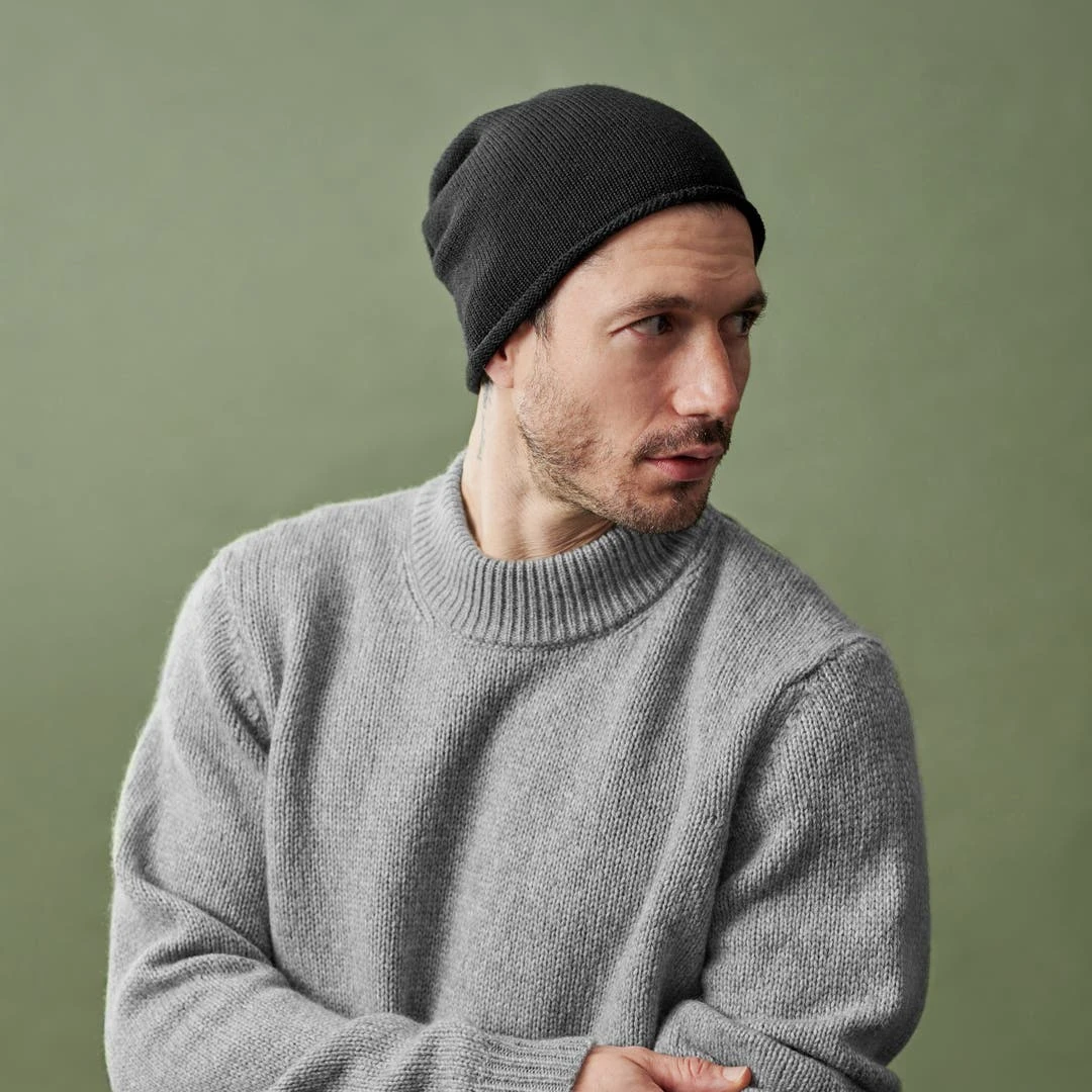 Fawler Bonnet Noir En Laine Mérinos Franke Montagna 6 Fawler Bonnet Noir En Laine Mérinos Franke Montagna – Image 4