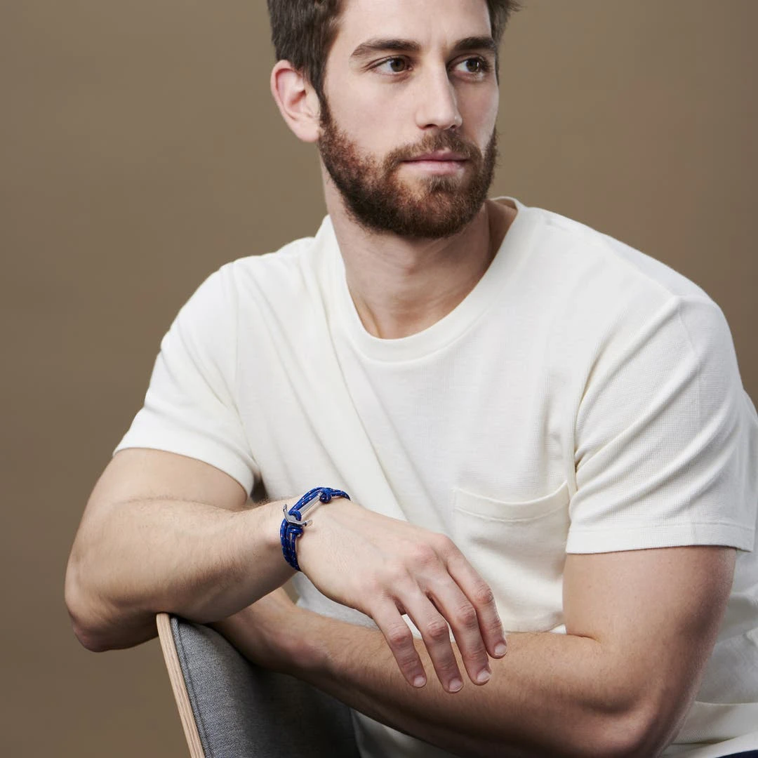 Tailor Toki Le Marin - Bracelet Bleu Clair, Rouge Et Blanc à Pendentif Argenté 7 Tailor Toki Le Marin - Bracelet Bleu Clair, Rouge Et Blanc à Pendentif Argenté – Image 5