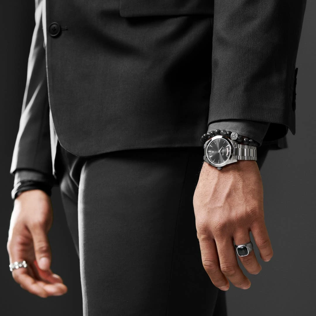 Fawler Eric | Montre En Acier Inoxydable Gris Et Argent Avec Affichage Du Jour Et De La Date 5 Fawler Eric | Montre En Acier Inoxydable Gris Et Argent Avec Affichage Du Jour Et De La Date – Image 3