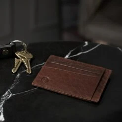 Lucleon Porte-cartes Montreal En Cuir Marron Foncé RFID 10 Lucleon Porte-cartes Montreal En Cuir Marron Foncé RFID -Bagues Magasin rst megashoot wall 1 14037