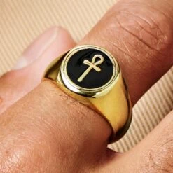 Lucleon Chevalière Ankh En Acier Doré 13 Lucleon Chevalière Ankh En Acier Doré -Bagues Magasin ste ankh productpage bjornvalentin 10 bmg