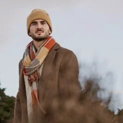 Fawler Hiems | Bonnet Orange à Revers En Laine Recyclée -Bagues Magasin ste hiems scarves hats and gloves collection 26421 26411 rinalds 1x1 2