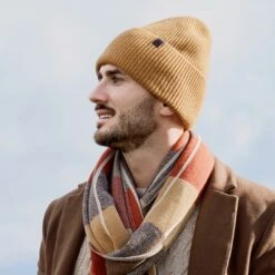 Fawler Hiems | Bonnet Orange à Revers En Laine Recyclée -Bagues Magasin ste hiems scarves hats and gloves collection 26421 26411 rinalds 1x1 3