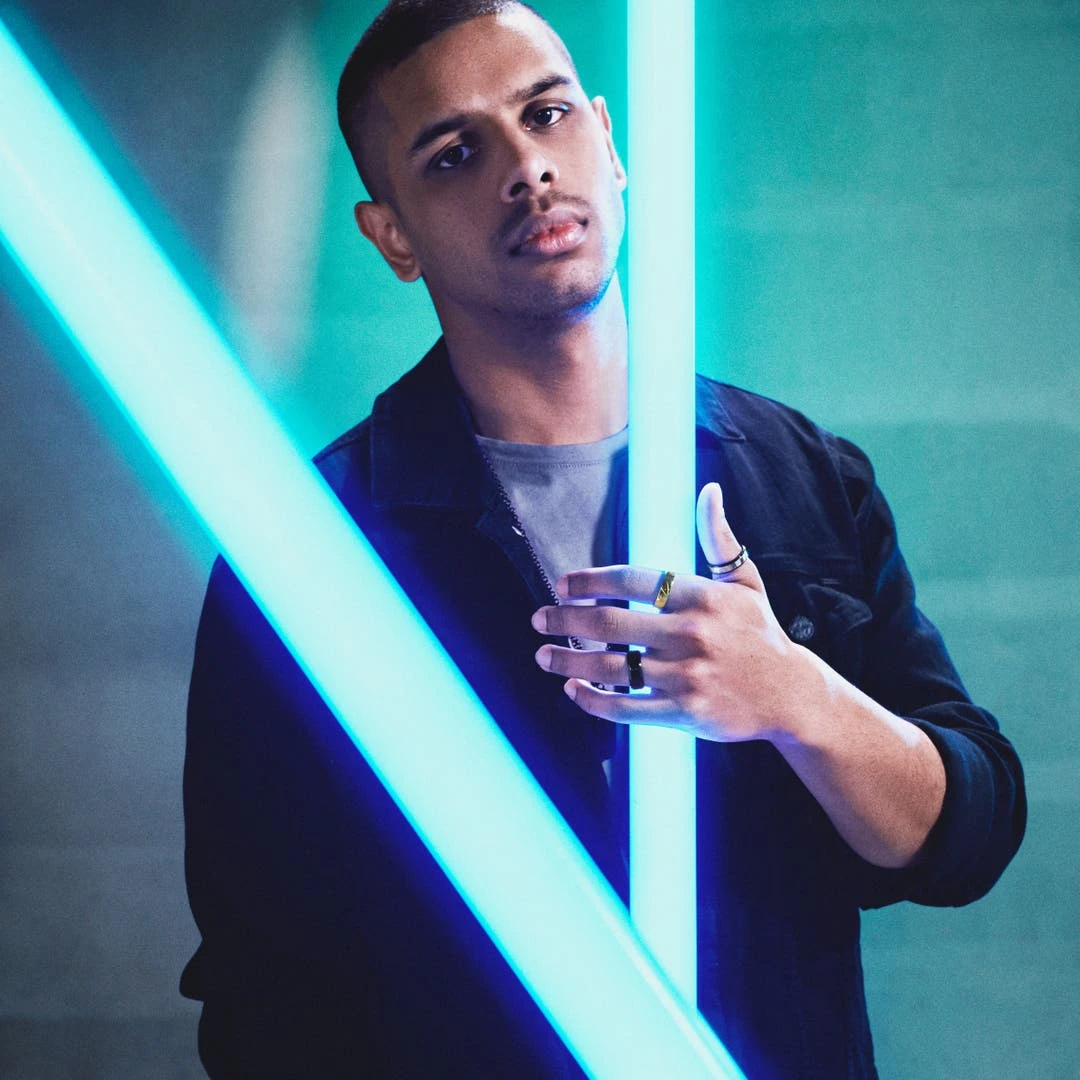 Lucleon Ferrum | Anneau à Bords Biseautés En Acier Inoxydable Noir Brossé - 8 Mm 5 Lucleon Ferrum | Anneau à Bords Biseautés En Acier Inoxydable Noir Brossé - 8 Mm – Image 3