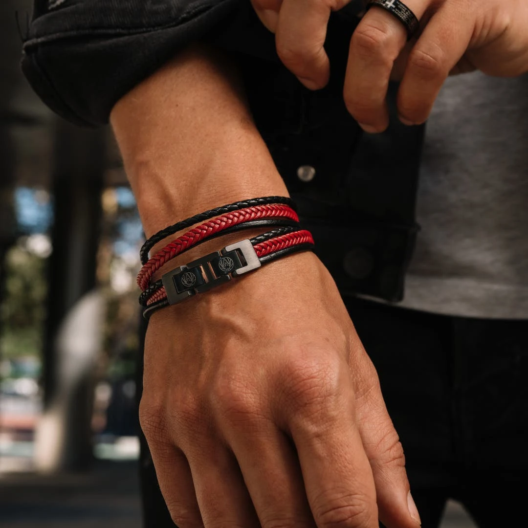 Lucleon Bracelet Roy En Cuir Noir Et Rouge 5 Lucleon Bracelet Roy En Cuir Noir Et Rouge – Image 3