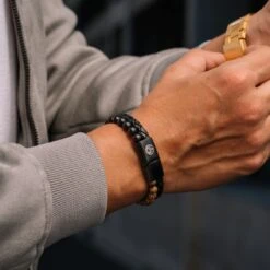 Lucleon Bracelet En Perles De Bois Et En Cuir Icon -Bagues Magasin trendhim september 2020 set 11 1154 sq